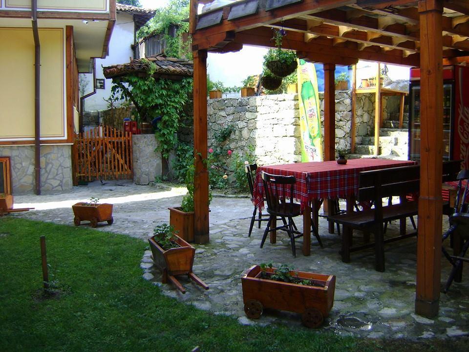 Guest House Todorini Kashti Koprivsjtitsa Eksteriør bilde